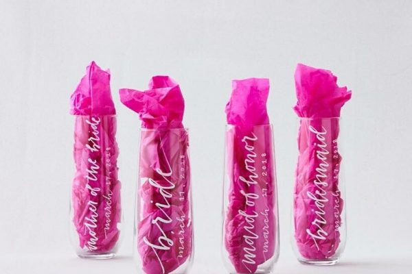 SHOP: CUSTOM CHAMPAGNE FLUTES